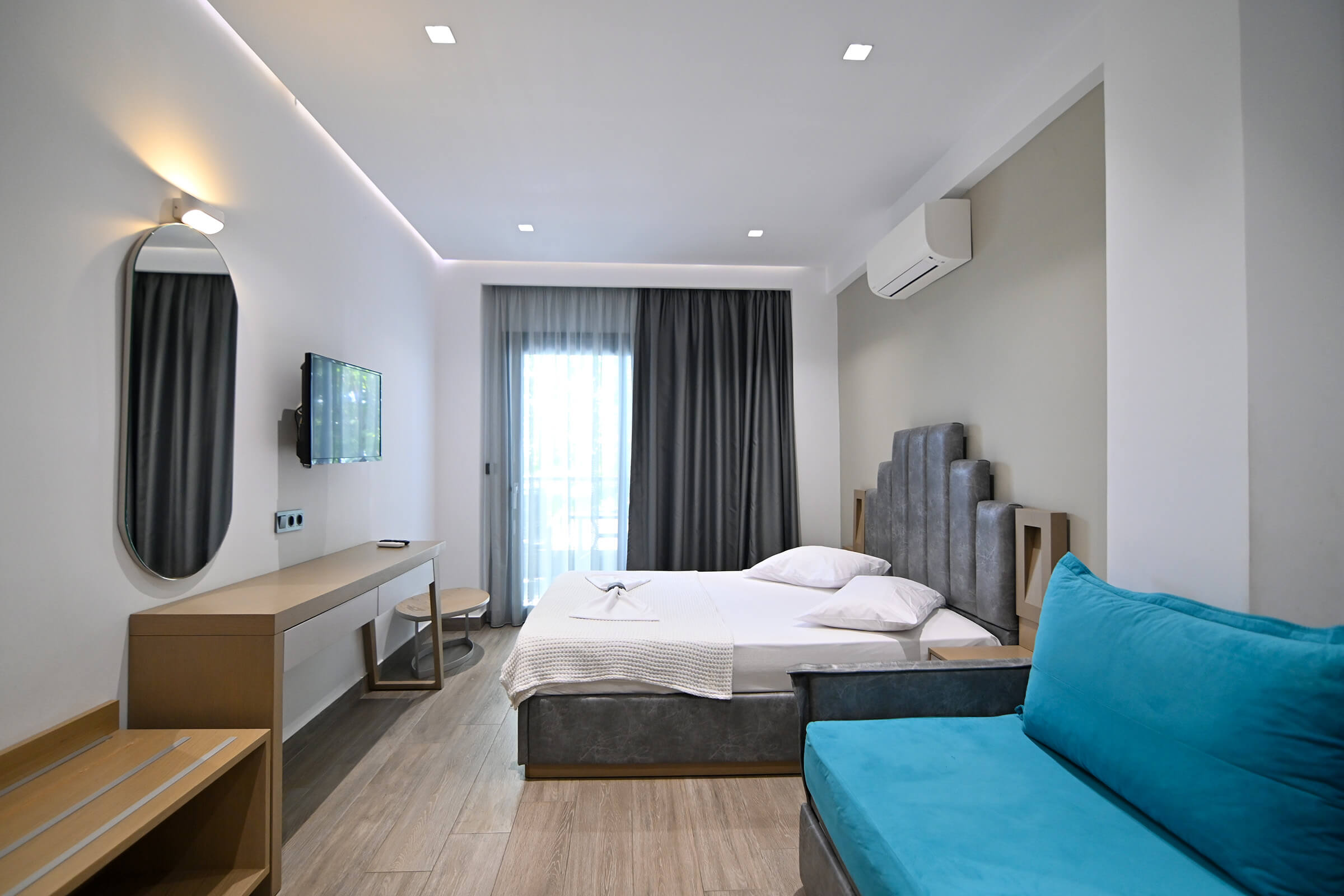 Junior Suite with Sea View | Amalia Rooms Sea View | Nea Vrasna
