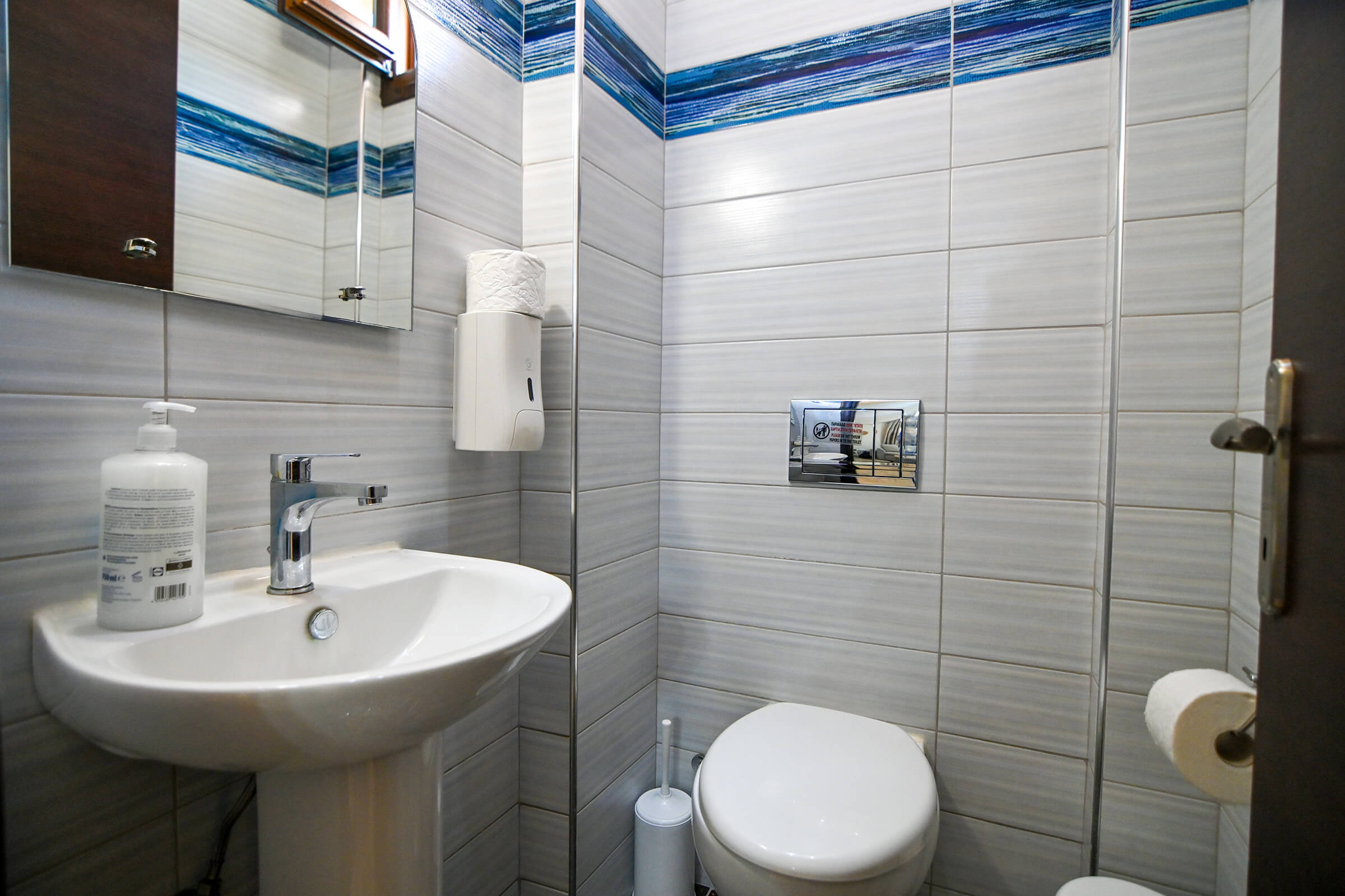 Amalia Lux Villas | Bathroom on the first floor | Nea Vrasna | Private Villa for up to 8 persons with Sea View, Garden & Barbecue