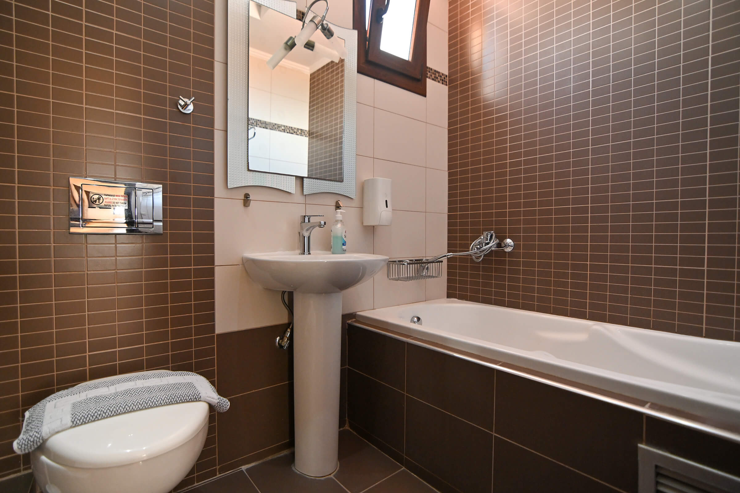 Amalia Lux Villas | Bathroom | Nea Vrasna | Private Villa for up to 8 persons with Sea View, Garden & Barbecue