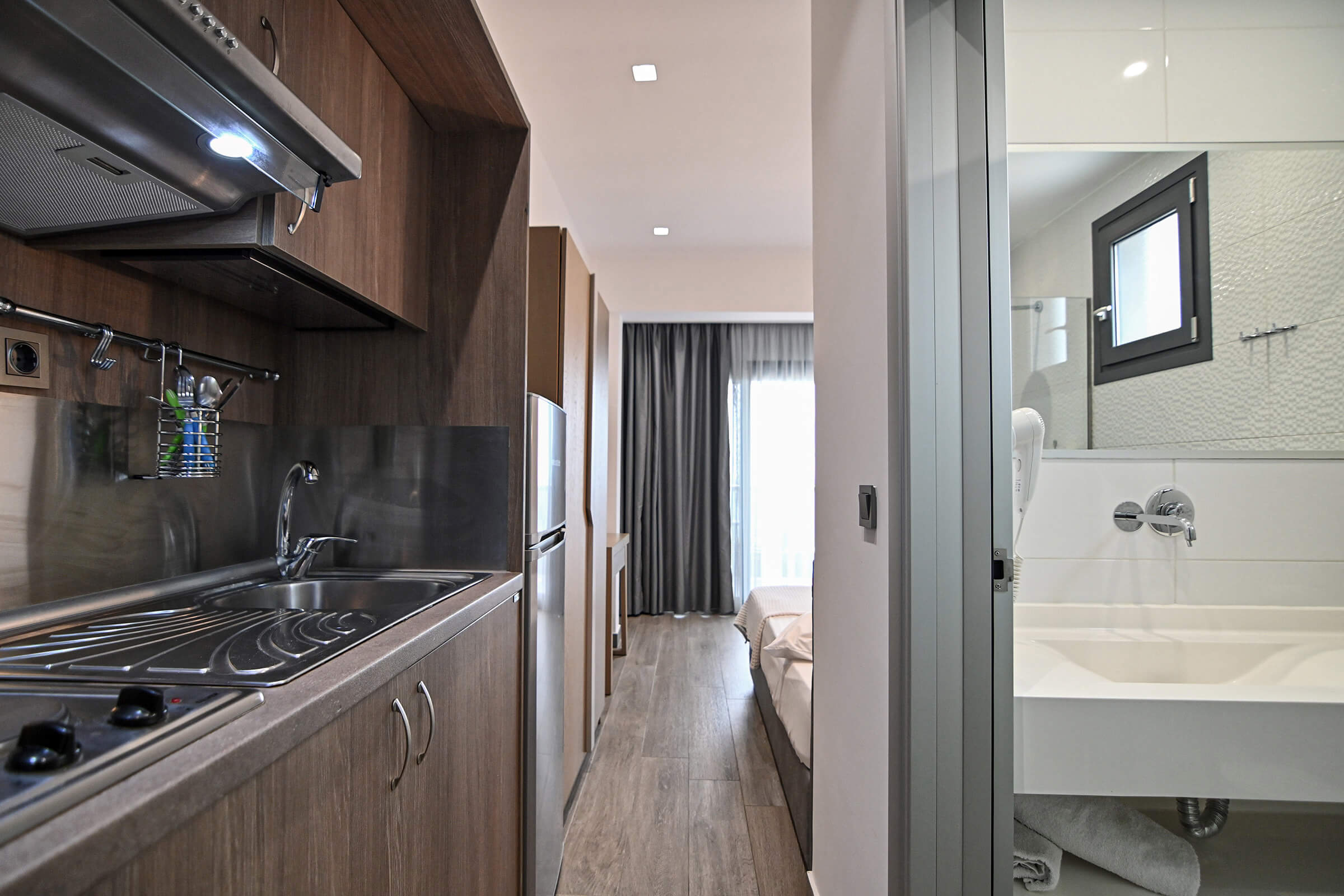Deluxe Double Room with Sea View | Amalia Rooms Sea View | Nea Vrasna
