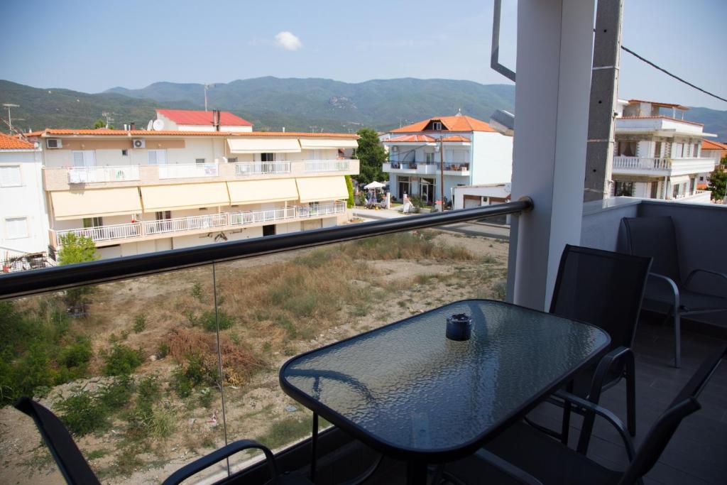 Double Room with Mountain View | Amalia Rooms Sea View | Nea Vrasna