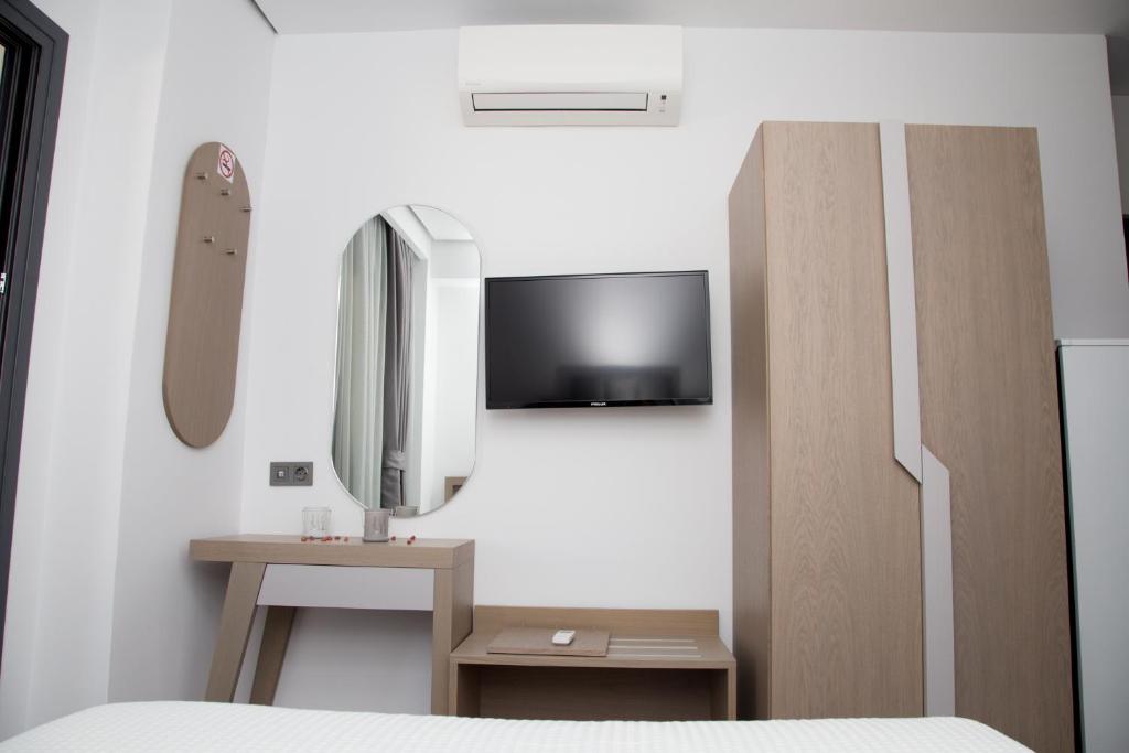 Double Room with Mountain View | Amalia Rooms Sea View | Nea Vrasna