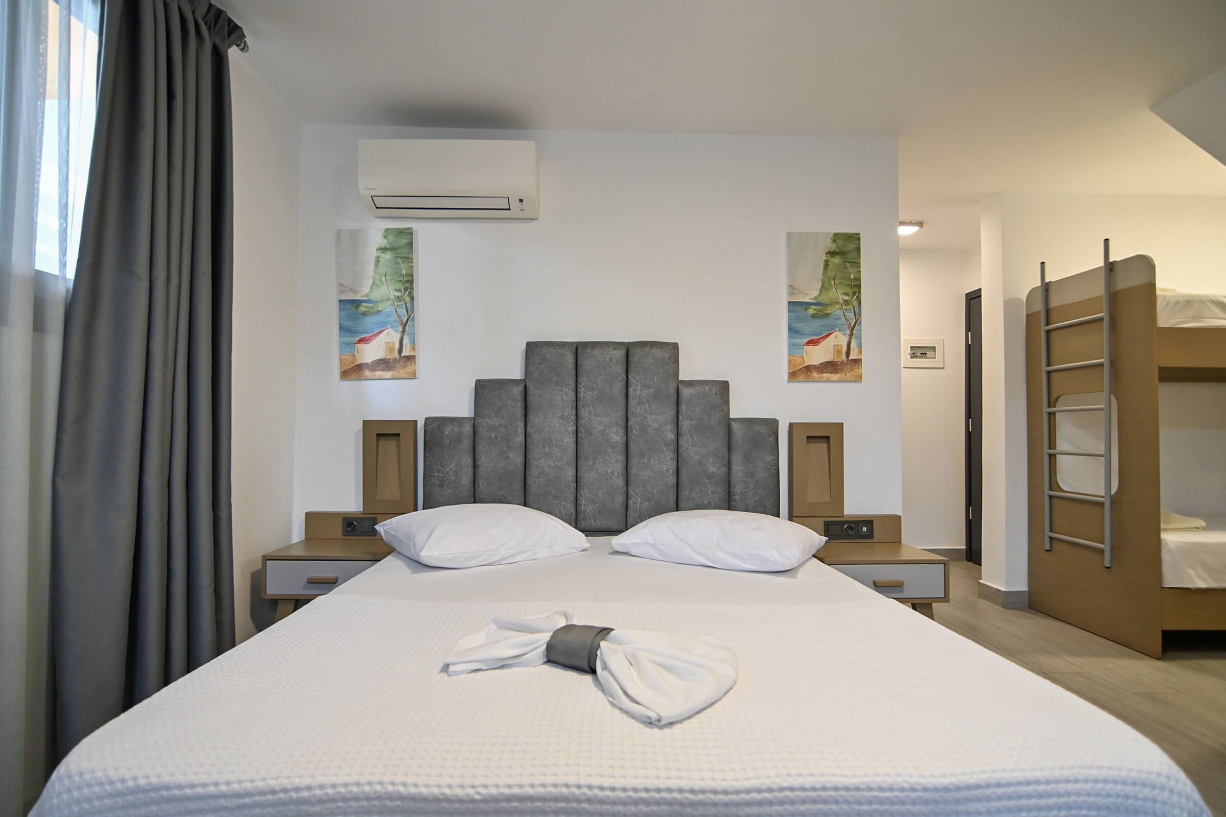 Economy Quadruble Room | Amalia Rooms Sea View | Nea Vrasna