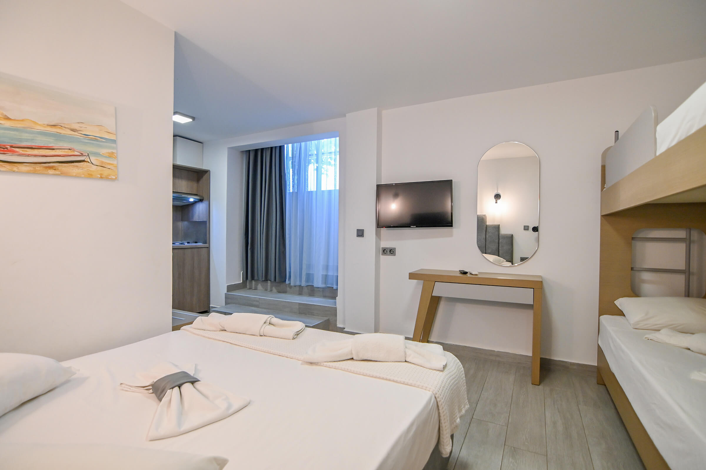 Economy Quadruble Room | Amalia Rooms Sea View | Nea Vrasna