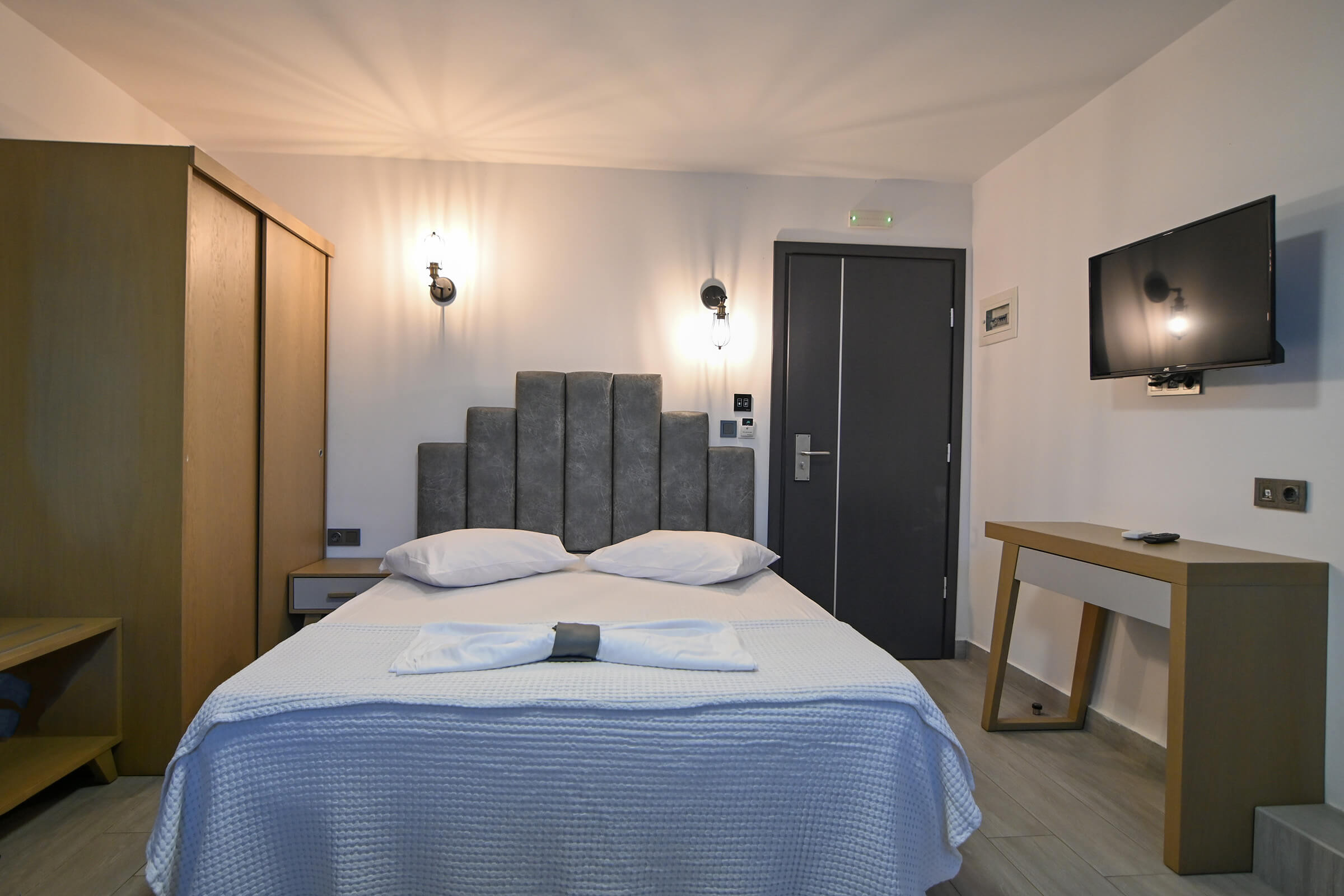 Economy Quadruble Room | Amalia Rooms Sea View | Nea Vrasna