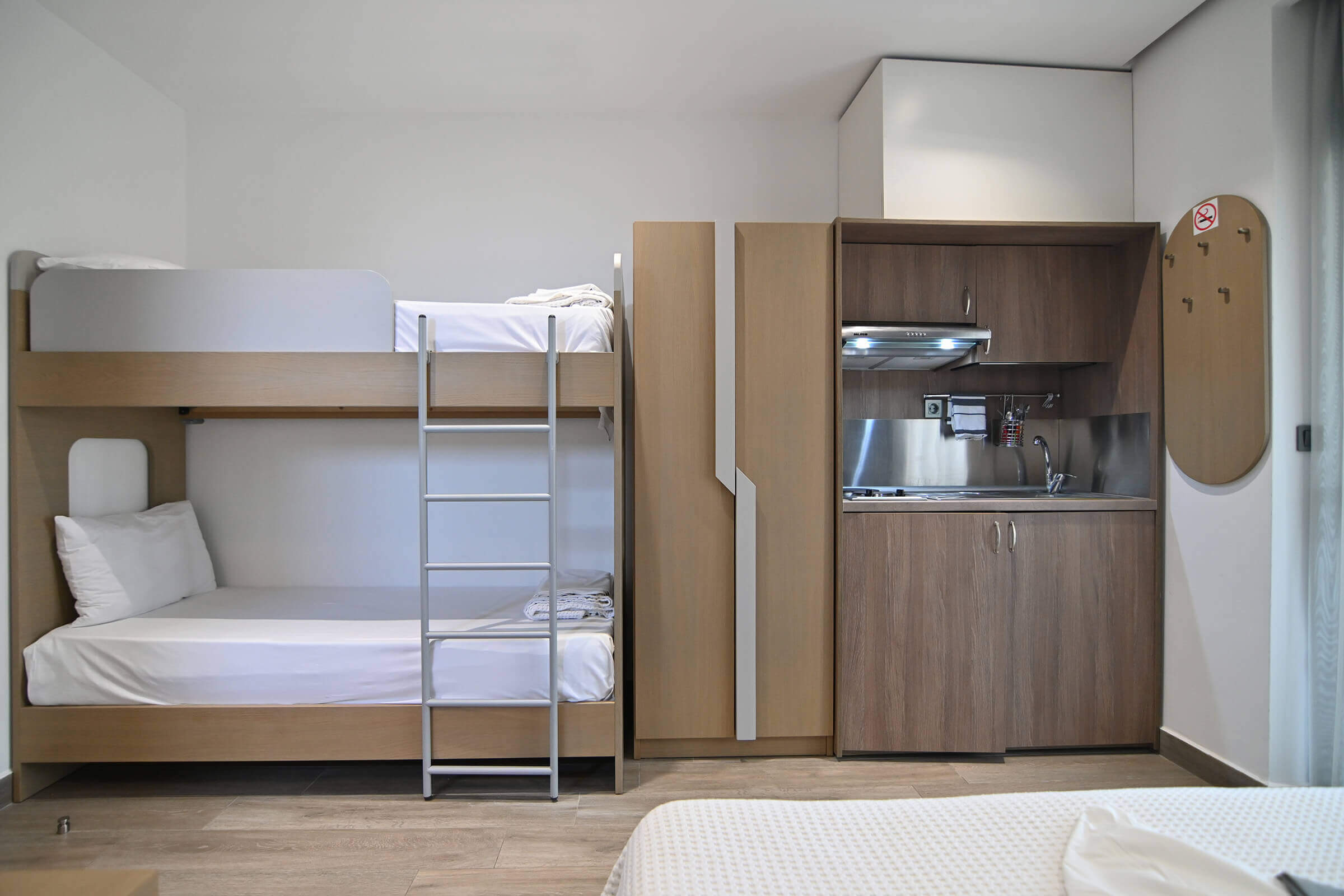Family Room with Mountain View | Amalia Rooms Sea View | Nea Vrasna