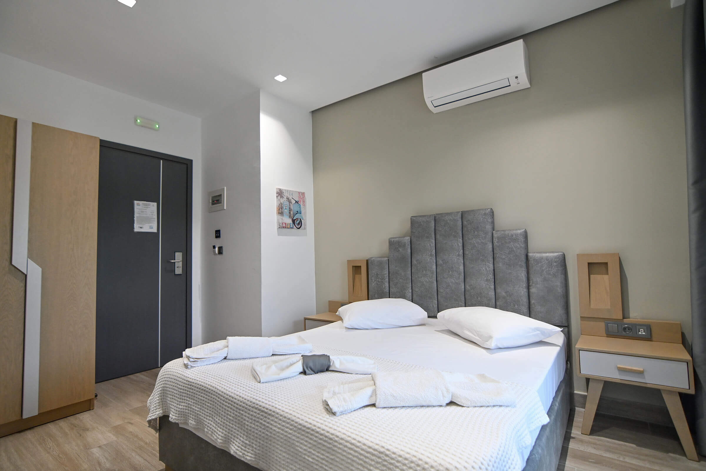 Family Room with Mountain View | Amalia Rooms Sea View | Nea Vrasna