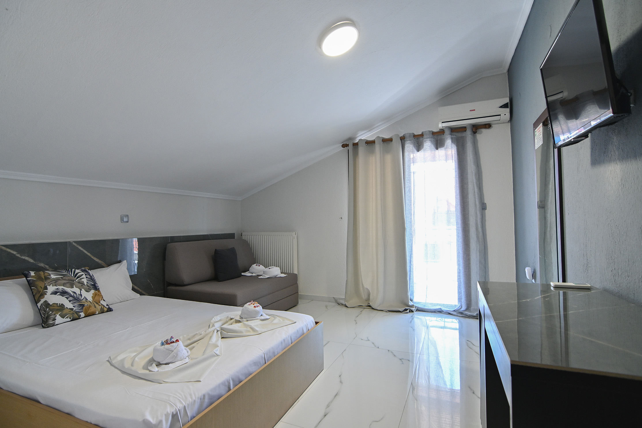 Deluxe Junior Suite | Villa Amalia Sun Beach