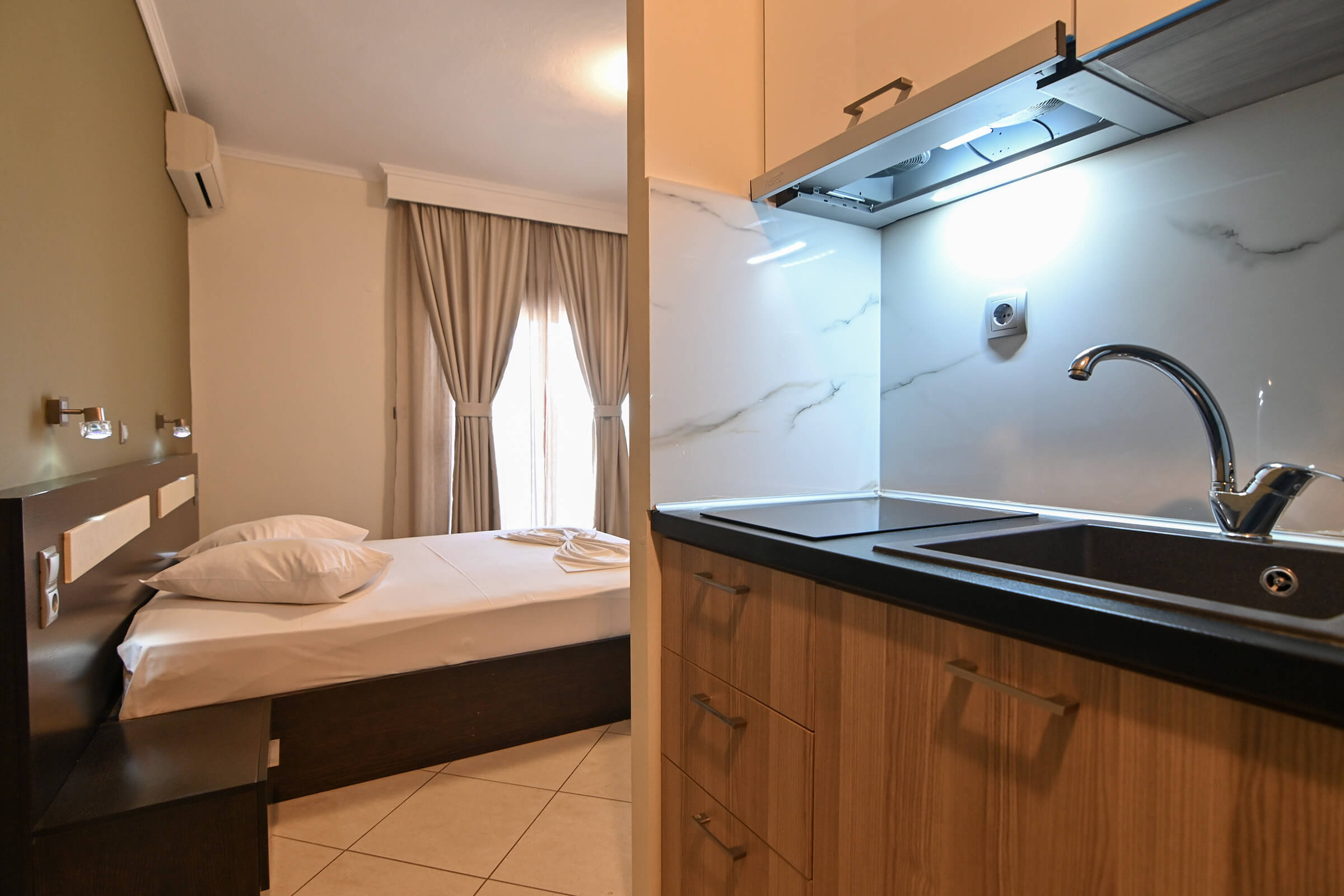Family Room With Sea View | Villa Amalia Sun Beach | Nea Vrasna