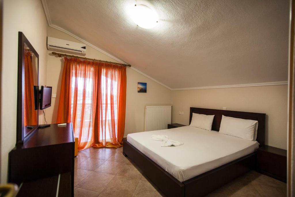 Junior Suite with Sea View | Villa Amalia Sun Beach | Nea Vrasna